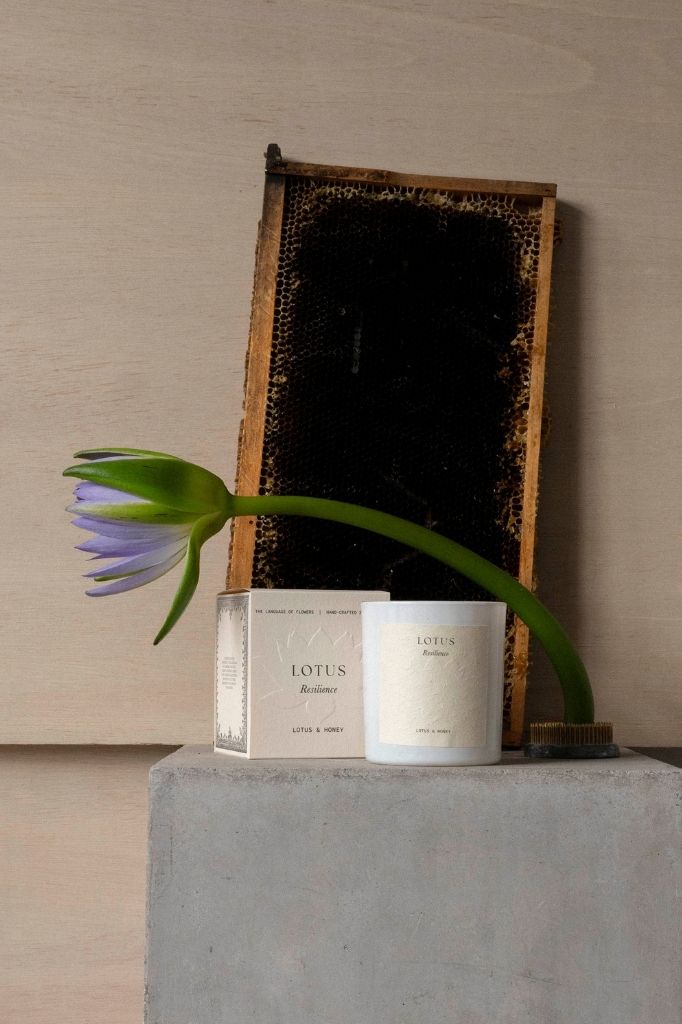 Studio Sol - The Languange of Flowers | Lotus
